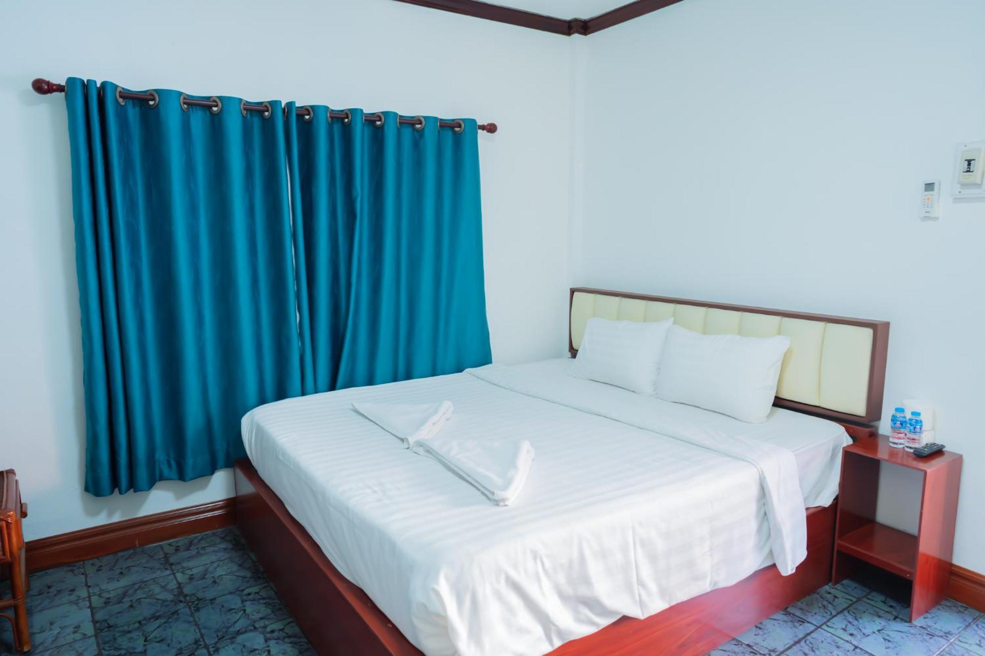 Vientiane Ruby Riverside Hotel Exterior foto